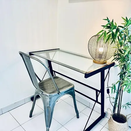Studio Avec Vue Mer - Charming View Studio * Saint-Laurent-du-Var